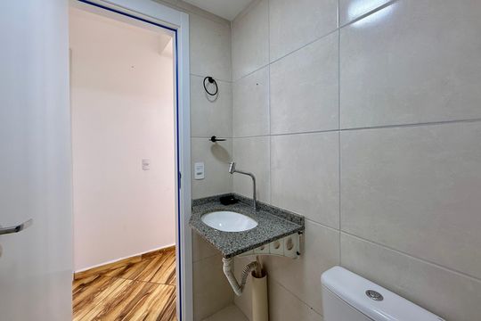 Banheiro de apartamento para alugar com 2 quartos, 39m² em Socorro, São Paulo