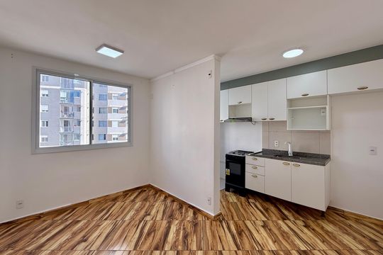 Sala  de apartamento à venda com 2 quartos, 39m² em Socorro, São Paulo