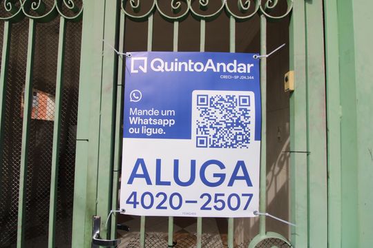 placa de casa para alugar com 3 quartos, 150m² em Vila Ponte Rasa, São Paulo