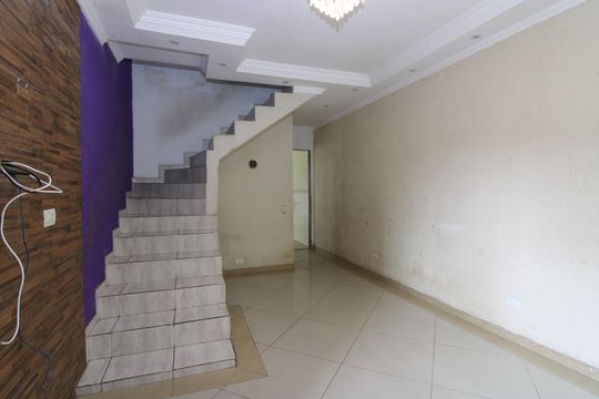 Sala de casa para alugar com 3 quartos, 150m² em Vila Ponte Rasa, São Paulo