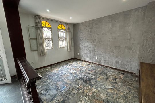 Casa para alugar com 4 quartos, 240m² em Vila Valqueire, Rio de Janeiro