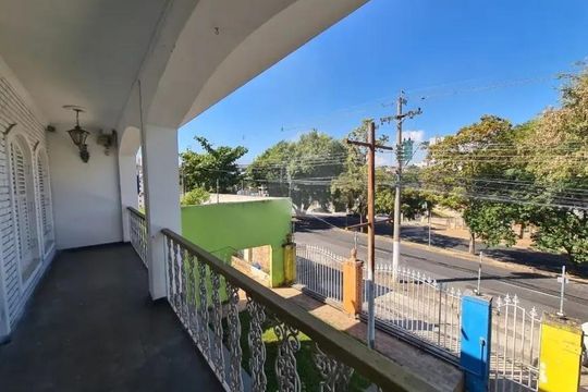 Varanda de casa para alugar com 5 quartos, 371m² em Jardim Chapadão, Campinas