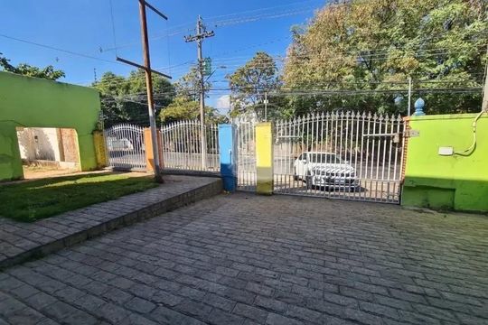 Área externa de casa para alugar com 5 quartos, 371m² em Jardim Chapadão, Campinas