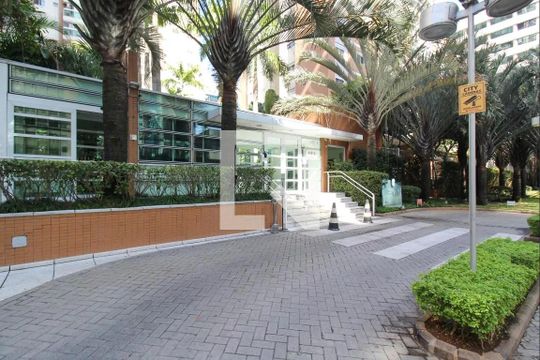 Fachada de apartamento para alugar com 2 quartos, 94m² em Vila Olímpia, São Paulo