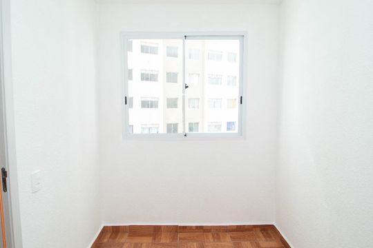 Quarto de apartamento para alugar com 2 quartos, 38m² em Fazenda da Juta, São Paulo