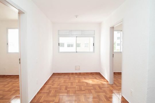 Sala de apartamento para alugar com 2 quartos, 38m² em Fazenda da Juta, São Paulo
