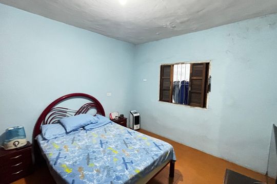 Quarto 1 de casa à venda com 2 quartos, 150m² em Vila Linda, Santo André