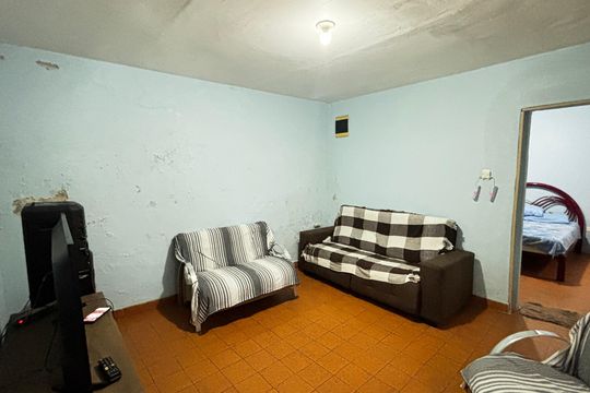 Casa à venda com 2 quartos, 150m² em Vila Linda, Santo André