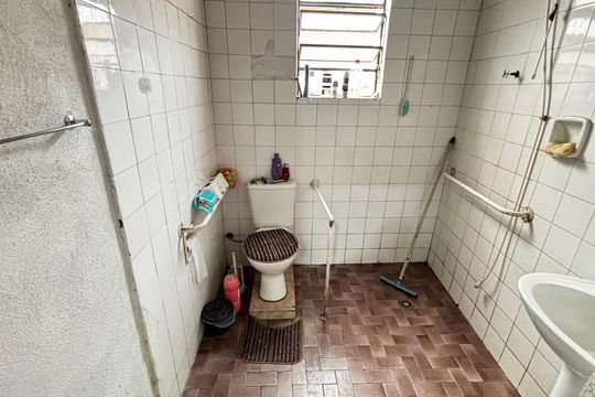 Banheiro 1 de casa à venda com 2 quartos, 150m² em Vila Linda, Santo André