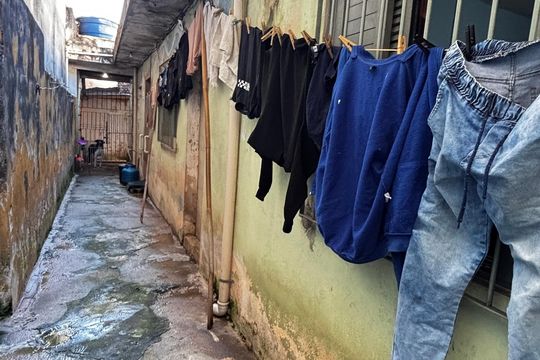 Corredor - Quintal de casa à venda com 2 quartos, 150m² em Vila Linda, Santo André