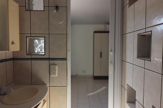 Banheiro da suíte  de casa à venda com 2 quartos, 120m² em Parque Santo Antonio, São Bernardo do Campo