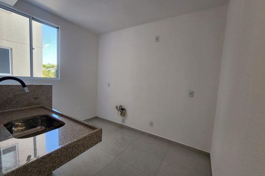 Cozinha de apartamento para alugar com 2 quartos, 46m² em Alvorada, Contagem