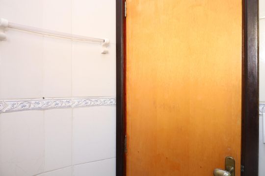 Banheiro social de casa à venda com 3 quartos, 96m² em Cidade Líder, São Paulo
