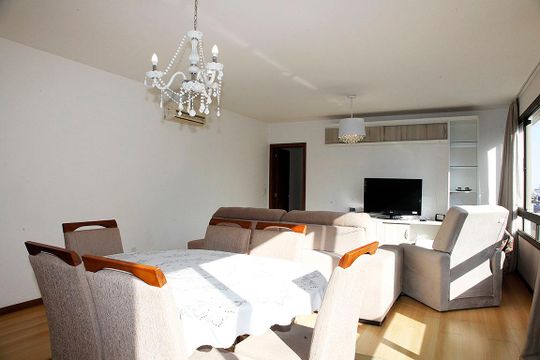 Sala de apartamento para alugar com 3 quartos, 123m² em Petrópolis, Porto Alegre