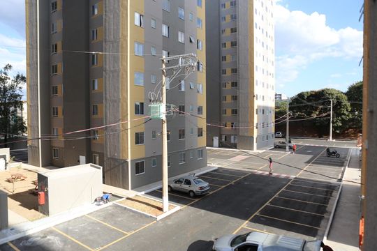 Vista de apartamento para alugar com 2 quartos, 45m² em Bairro da Glória, Contagem