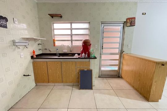 Cozinha de casa à venda com 6 quartos, 180m² em Jardim Arpoador, São Paulo