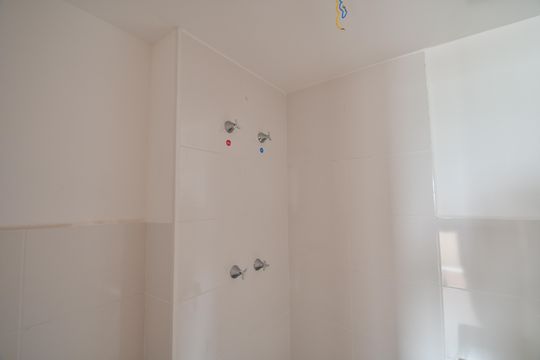 Banheiro de apartamento para alugar com 2 quartos, 44m² em Fazenda São Quirino, Campinas