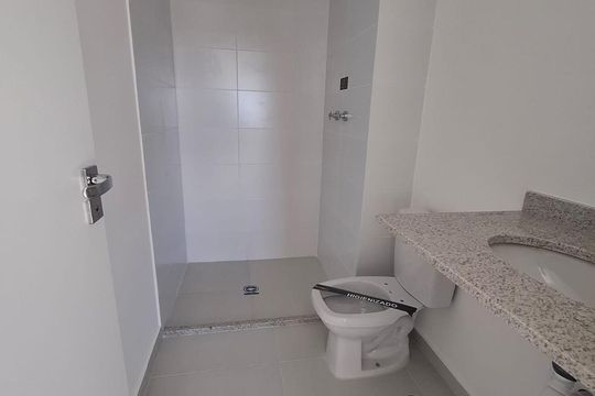 Banheiro de apartamento à venda com 3 quartos, 119m² em Butantã, São Paulo