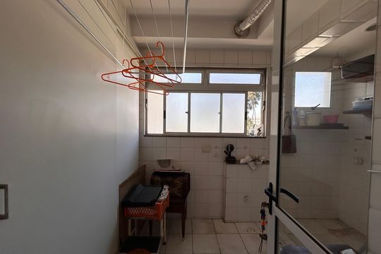 Área de Serviço de apartamento para alugar com 2 quartos, 93m² em Jardim Taquaral, São Paulo