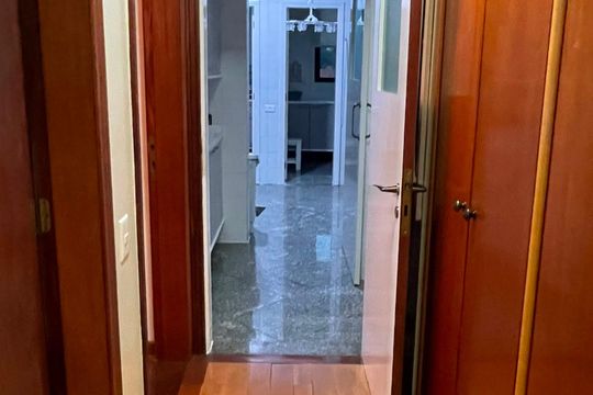 Corredor de apartamento para alugar com 4 quartos, 200m² em Planalto Paulista, São Paulo