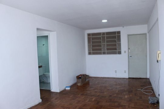 Sala/Quarto de kitnet/studio para alugar com 1 quarto, 48m² em Santa Ifigênia, São Paulo