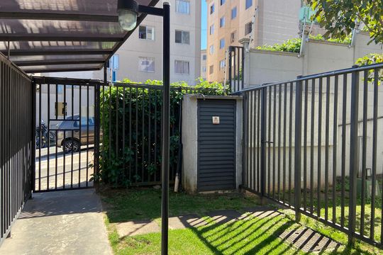 Fachada e portaria de apartamento à venda com 2 quartos, 40m² em Jardim do Lago, Osasco