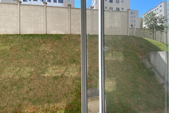 Sala - Vista de apartamento à venda com 2 quartos, 40m² em Jardim do Lago, Osasco