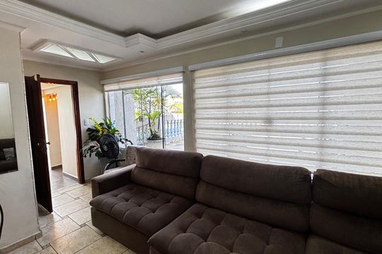 Sala de casa à venda com 2 quartos, 150m² em Parque Novo Oratório, Santo André