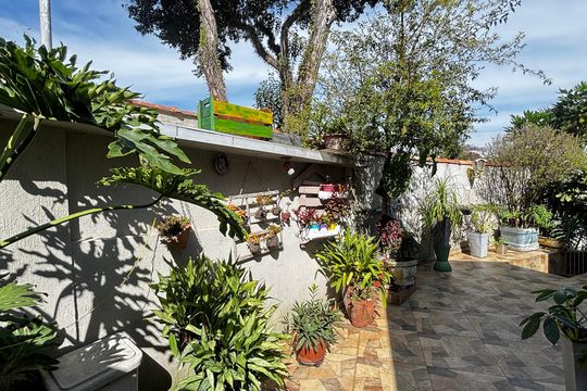 Quintal de casa à venda com 2 quartos, 150m² em Parque Novo Oratório, Santo André