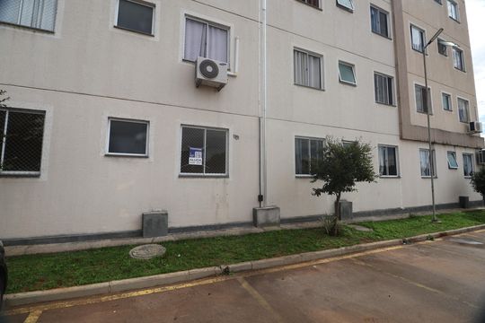 Fachada do bloco de apartamento para alugar com 2 quartos, 55m² em São Luiz, Gravataí