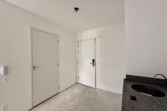 Cozinha  de kitnet/studio à venda com 1 quarto, 35m² em Cidade Monções, São Paulo