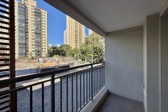 Sacada  de kitnet/studio à venda com 1 quarto, 22m² em Cidade Monções, São Paulo