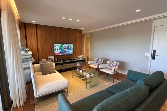Apartamento à venda com 3 quartos, 136m² em Campo Belo, São Paulo