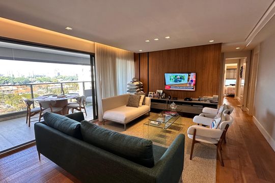 Apartamento à venda com 3 quartos, 136m² em Campo Belo, São Paulo
