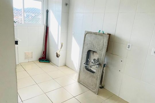 Cozinha de apartamento para alugar com 2 quartos, 46m² em Vila Nina, São Paulo