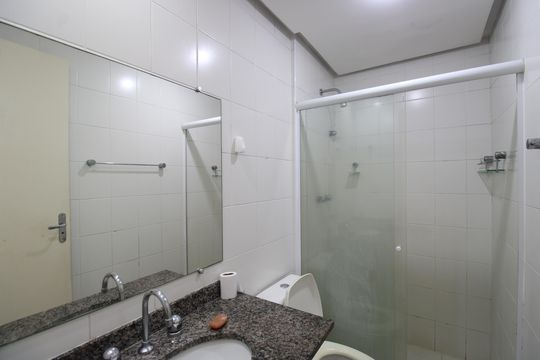 Banheiro social de apartamento para alugar com 3 quartos, 86m² em Freguesia (jacarepaguá), Rio de Janeiro