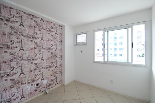 Quarto  de apartamento para alugar com 3 quartos, 86m² em Freguesia (jacarepaguá), Rio de Janeiro
