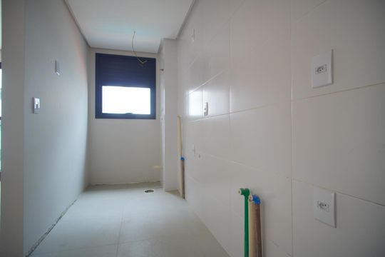 Cozinha de apartamento à venda com 2 quartos, 69m² em Boa Vista, Porto Alegre