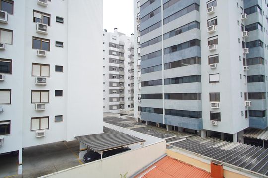 Varanda - Vista de apartamento à venda com 2 quartos, 69m² em Boa Vista, Porto Alegre