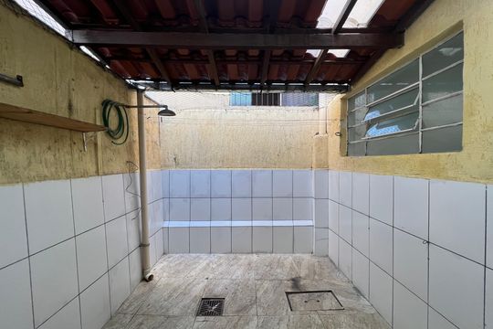 Área Privativa  de casa à venda com 2 quartos, 59m² em Ouro Preto, Belo Horizonte