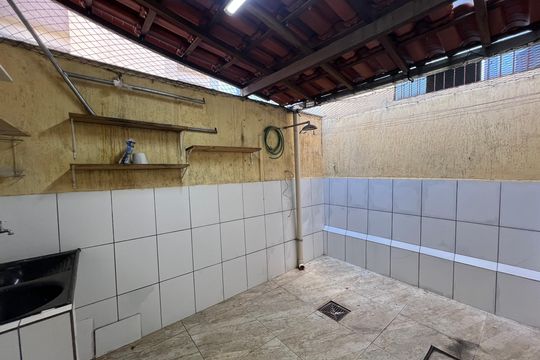 Área de Serviço de casa à venda com 2 quartos, 59m² em Ouro Preto, Belo Horizonte