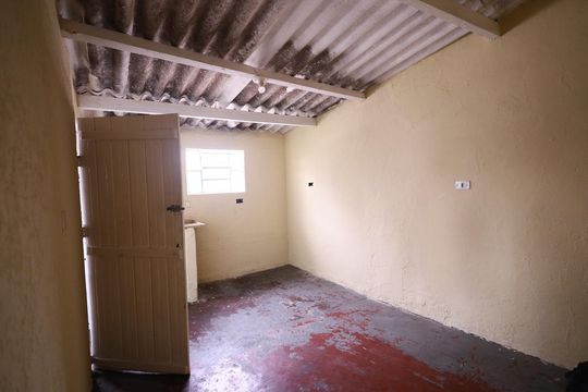 Cozinha de casa para alugar com 1 quarto, 80m² em Jardim Bela Vista, Osasco
