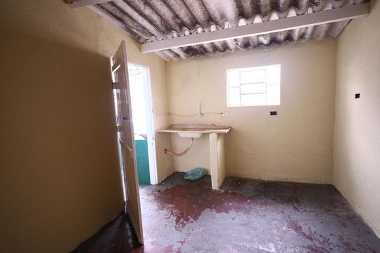 Cozinha de casa para alugar com 1 quarto, 80m² em Jardim Bela Vista, Osasco