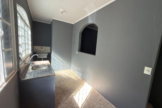 Cozinha de apartamento à venda com 1 quarto, 360m² em Qr 2, Brasília