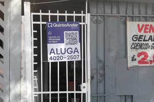 Plaquinha de apartamento para alugar com 1 quarto, 55m² em Qr 2, Brasília