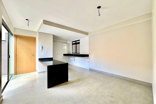 Apartamento à venda com 2 quartos, 65m² em Anchieta, Belo Horizonte