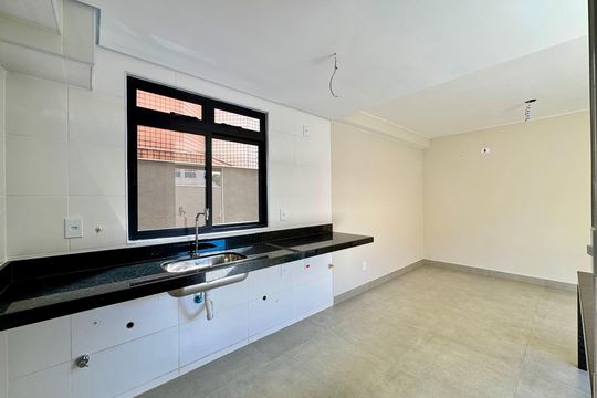 Cozinha de apartamento à venda com 2 quartos, 65m² em Anchieta, Belo Horizonte