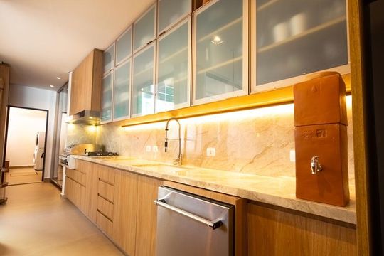 Cozinha de casa de condomínio à venda com 4 quartos, 300m² em Itaim Bibi, São Paulo