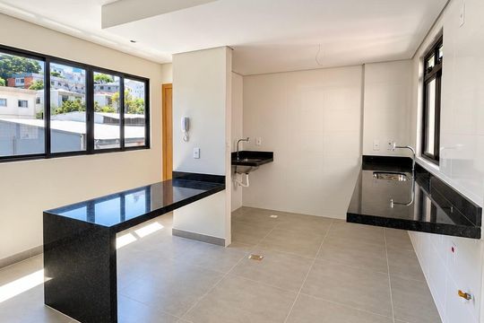 Apartamento à venda com 2 quartos, 56m² em Anchieta, Belo Horizonte