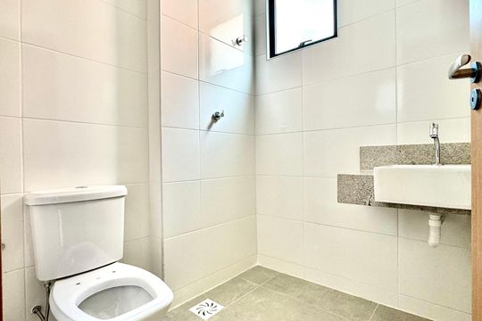 Banheiro de apartamento à venda com 1 quarto, 41m² em Anchieta, Belo Horizonte